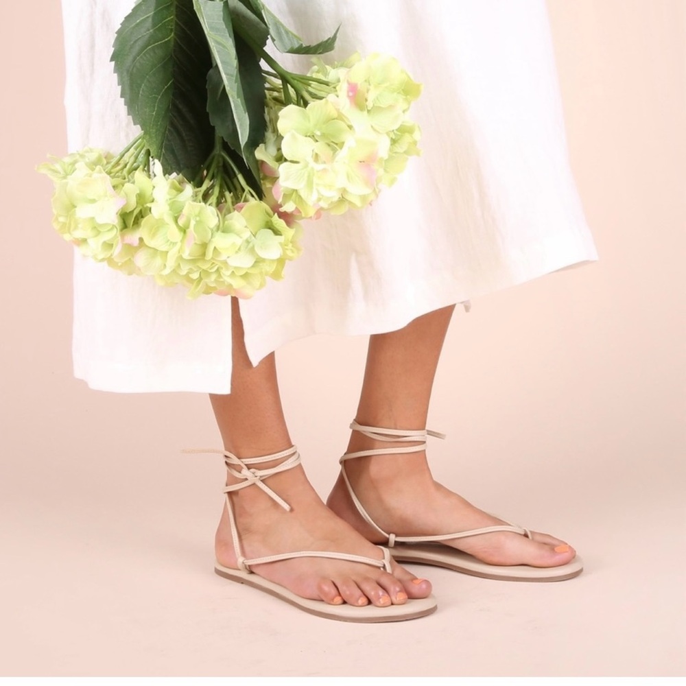 Like New Charlotte Stone x Olive & June Saturday sandals
